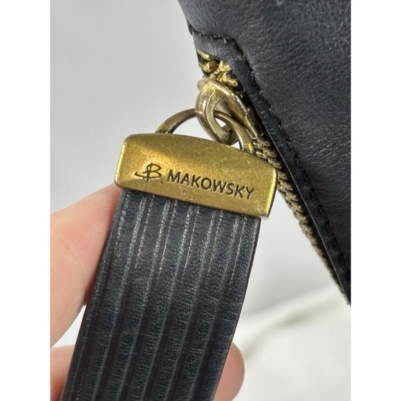 B Makowsky Shoulder Bag Tote Black Leather Brass Chain Hardware Pockets - Picture 5 of 16